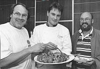 B29275_tv. Leif Skov mf. Claus Meyer th. Jørn Deutschbein, Roskilde Festival 1996, fot. Erling J. Pedersen.tif